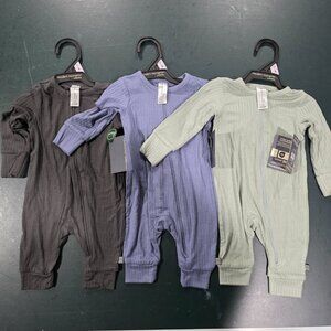 Modern moments by Gerber gender bundle Size 0-3 Months